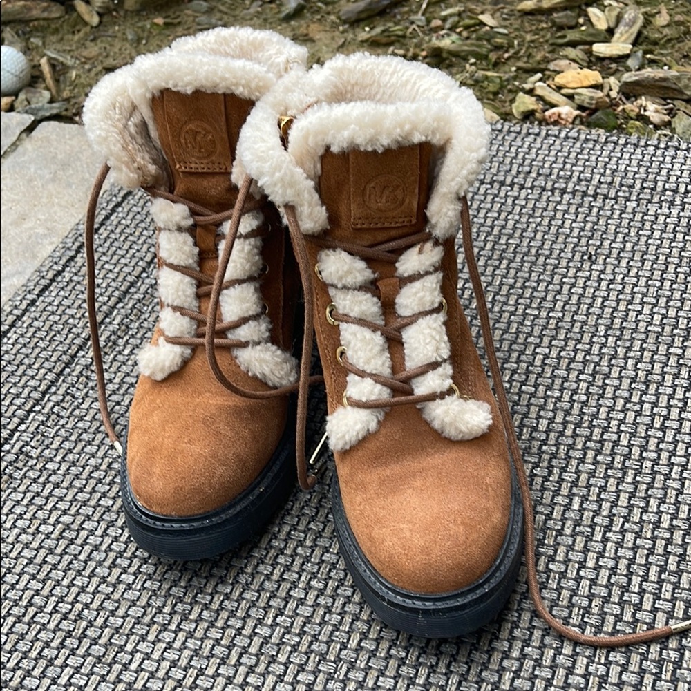 Michael Kors Women's Brown Shearling Lace- up boots and suede.